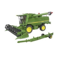 John Deere Mähdrescher T670i