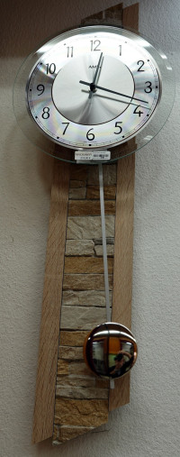 Wanduhr AMS massiv Holz